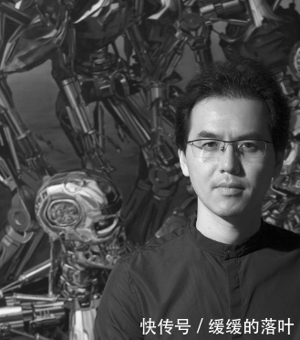  高价|80后画家画一颗“烂草莓”，卖出20万高价，专家：你放大细看