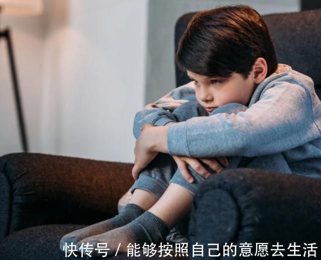 心理状态|爱看电视与否,其实关乎孩子的心理和智力,你家娃爱看电视吗?