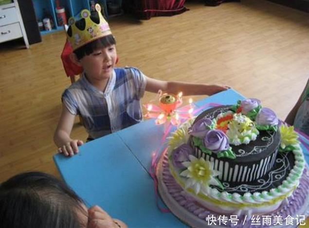 孩子|5岁女儿过生日,宝妈推“豪华大蛋糕”去幼儿园,竟无一人吃