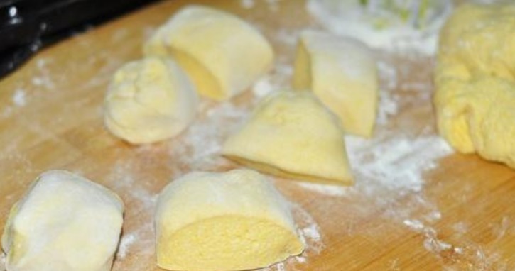 做玉米面馒头,牢记1个窍门,馒头香软不粗糙,比白面馒头更好吃