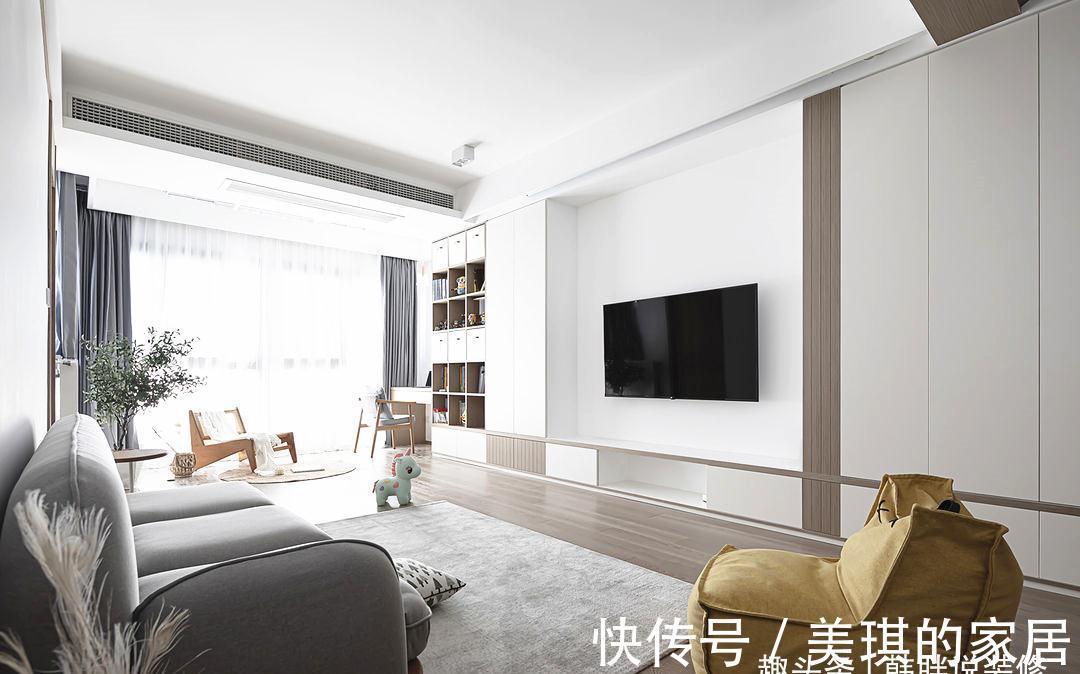 高级|90㎡新房坚持“穷装”,色调简单统一,全屋白墙反而更显高级感