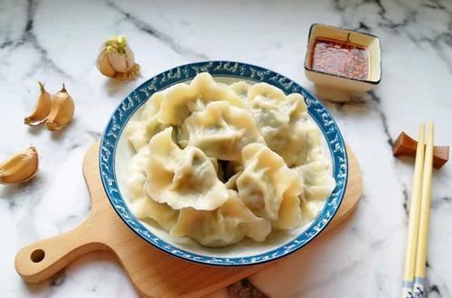 五花肉|入秋后,就馋这个馅的饺子,东北人就好这一口,比萝卜韭菜鲜多了