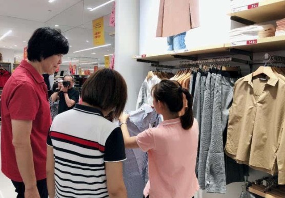 社媒|心系祖国!郎平退役后仍关注北京冬奥,社媒公开送出88个冰墩墩