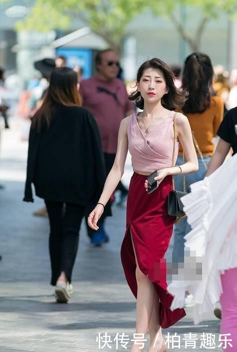 美女穿|优雅女人味的美女们,依旧有一种时尚质感!