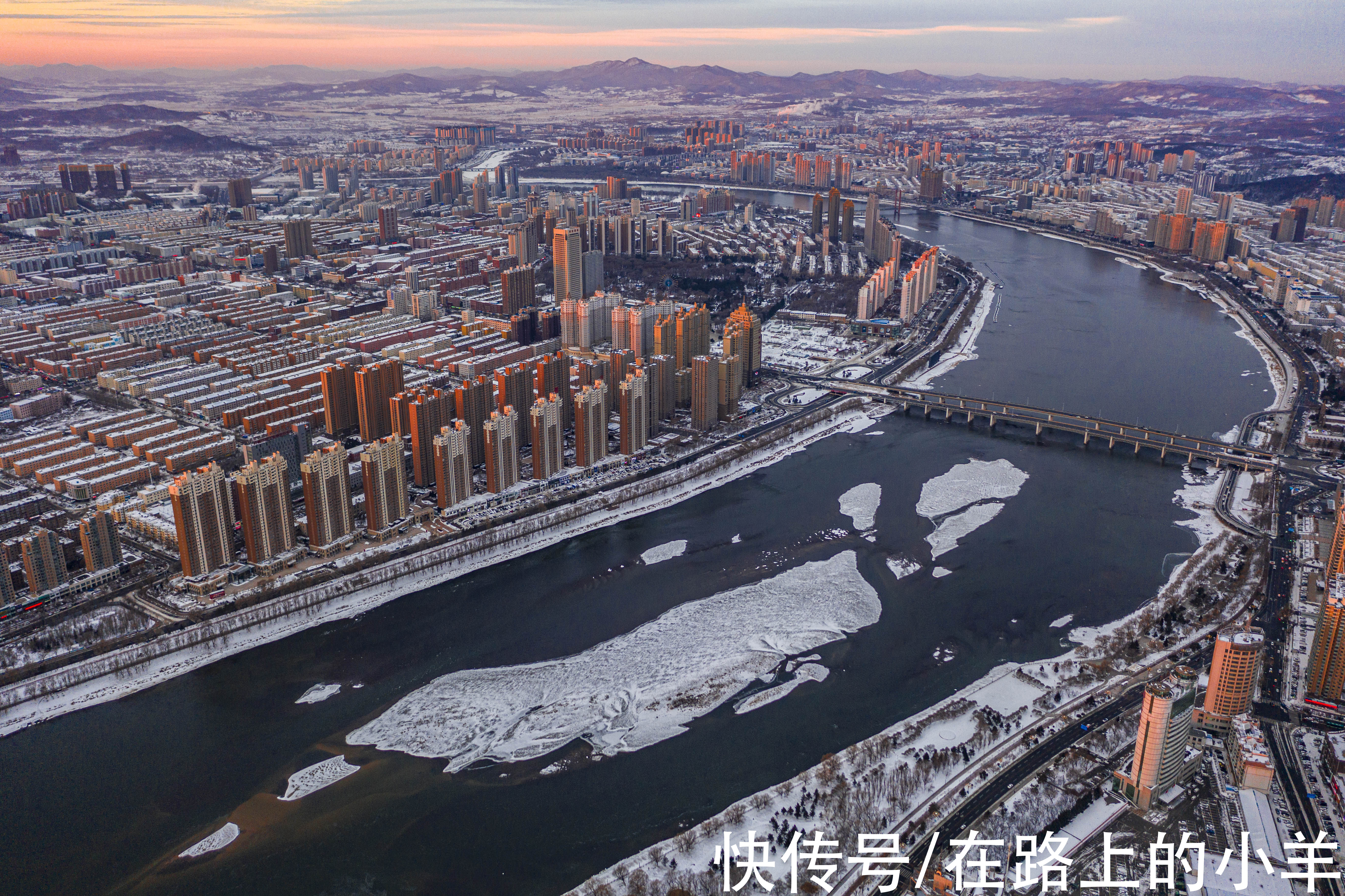 万科|旅游全国唯一“省和市同名”的城市，体验不输北海道的玩雪天堂