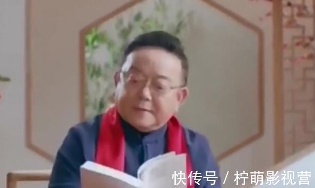 王刚失手砸碎值2亿藏品,节目就此停播了,谁应该担负这份责任?