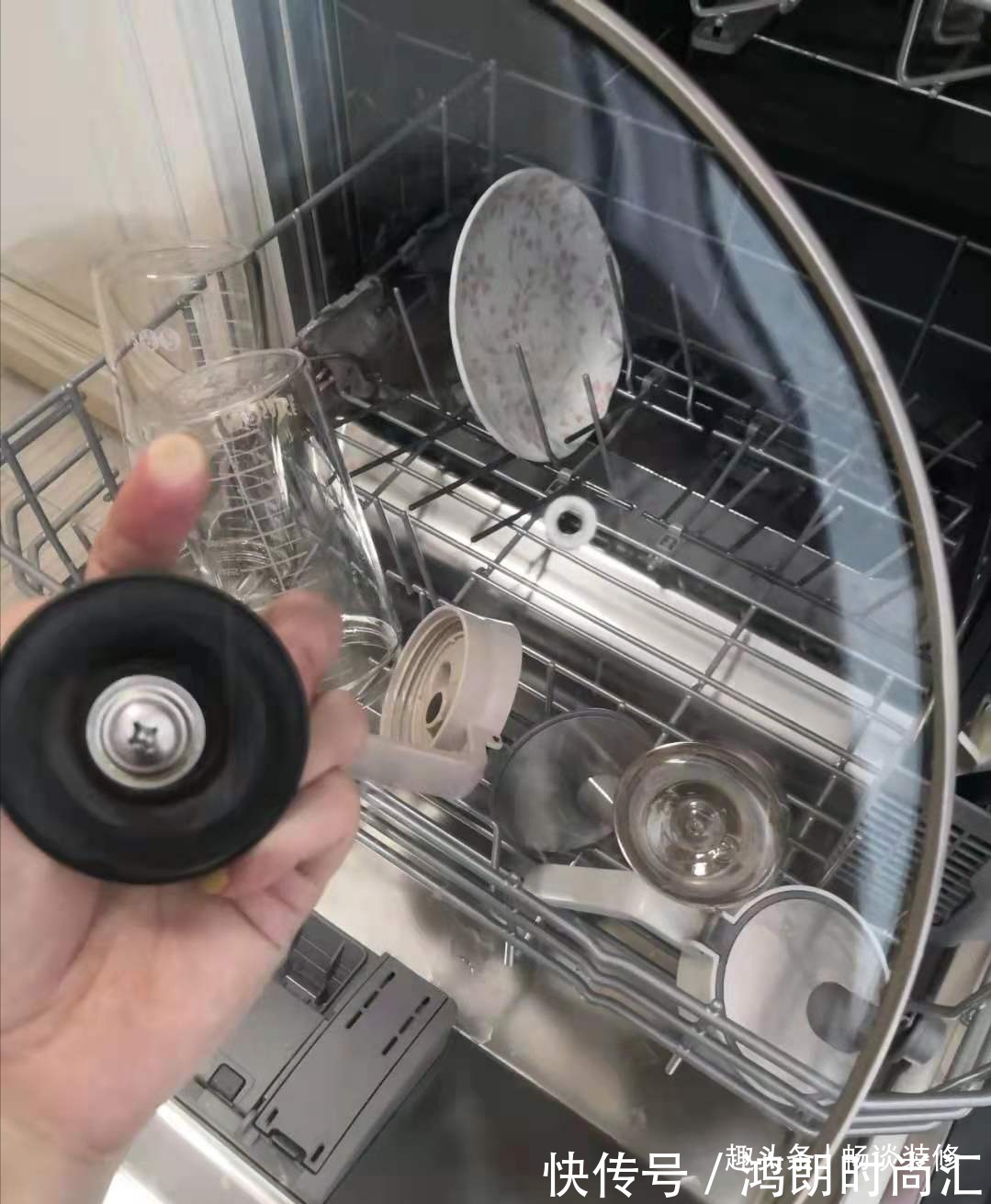 扫地机器人|娇气的媳妇买了5个网红家居用品,以为是鸡肋,用了才知道是超值