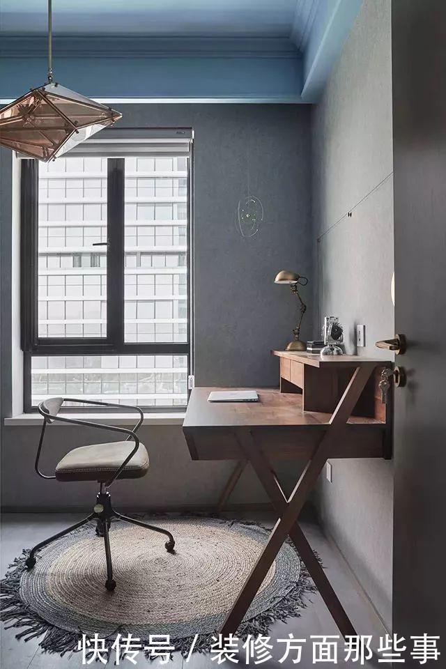 吊顶|108㎡现代三居室，蓝色吊顶，水泥背景墙，时尚有格调的新家