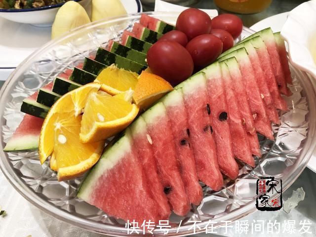 孩子|孩子3周岁宴席，880元标准上了27道菜，客人吃完竟说贵了