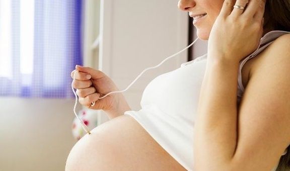 饮食习惯|怀孕期间，孕妈若有3种表现，或许胎儿发育较缓慢，早知道早改正