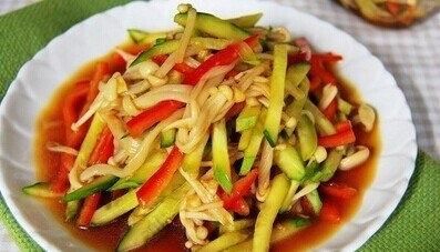 黄瓜和此物一起配，血管畅通了，大肚子平了，女性不想显老可试试