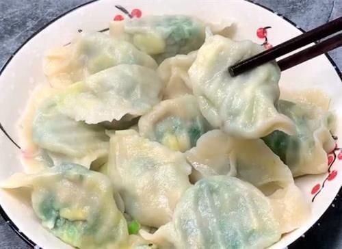 蛏子|夏天,用它包饺子,比韭菜大虾鲜,比肉饺子香,我家一周吃5次