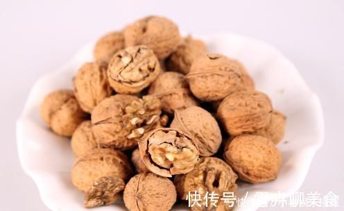 核桃|吃什么能让头发长的快而且茂密？3种食物可以参考一下
