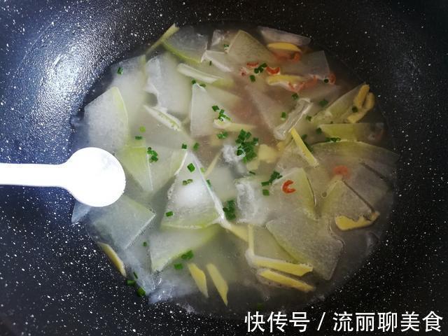 贵族|像香瓜又像青苹果，被称为“瓜中贵族”，煮上一锅，比鸡汤还鲜