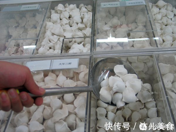 速冻水饺为啥比手工水饺便宜那么多？听完其中的猫腻，你还会买吗