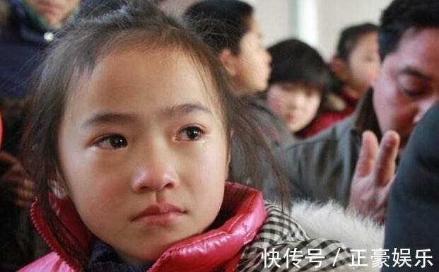 小周|“妈,俺被打了,能打回去吗”两个妈妈的回答,已改变孩子人生