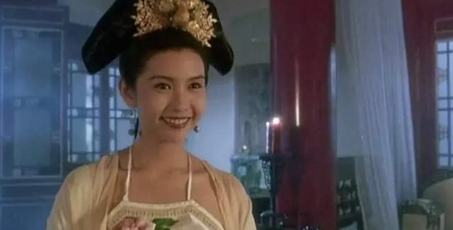 演绎|韦小宝“49个老婆”,到底谁的演绎更经典?