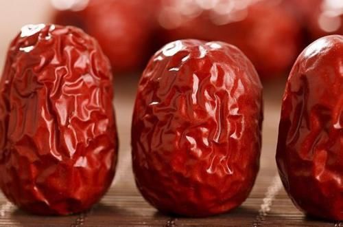 细嫩|好食物吃出好身体，女性不妨常吃3种食物，排毒清脂，细嫩肌肤