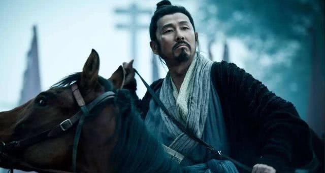 黄色|中国古代皇帝都穿什么颜色的衣服?别以为只有黄色,还有这两种