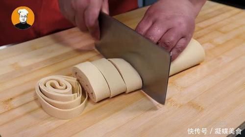 五花肉别红烧了，教你新吃法，不用油不用盐，出锅连汤汁都不剩