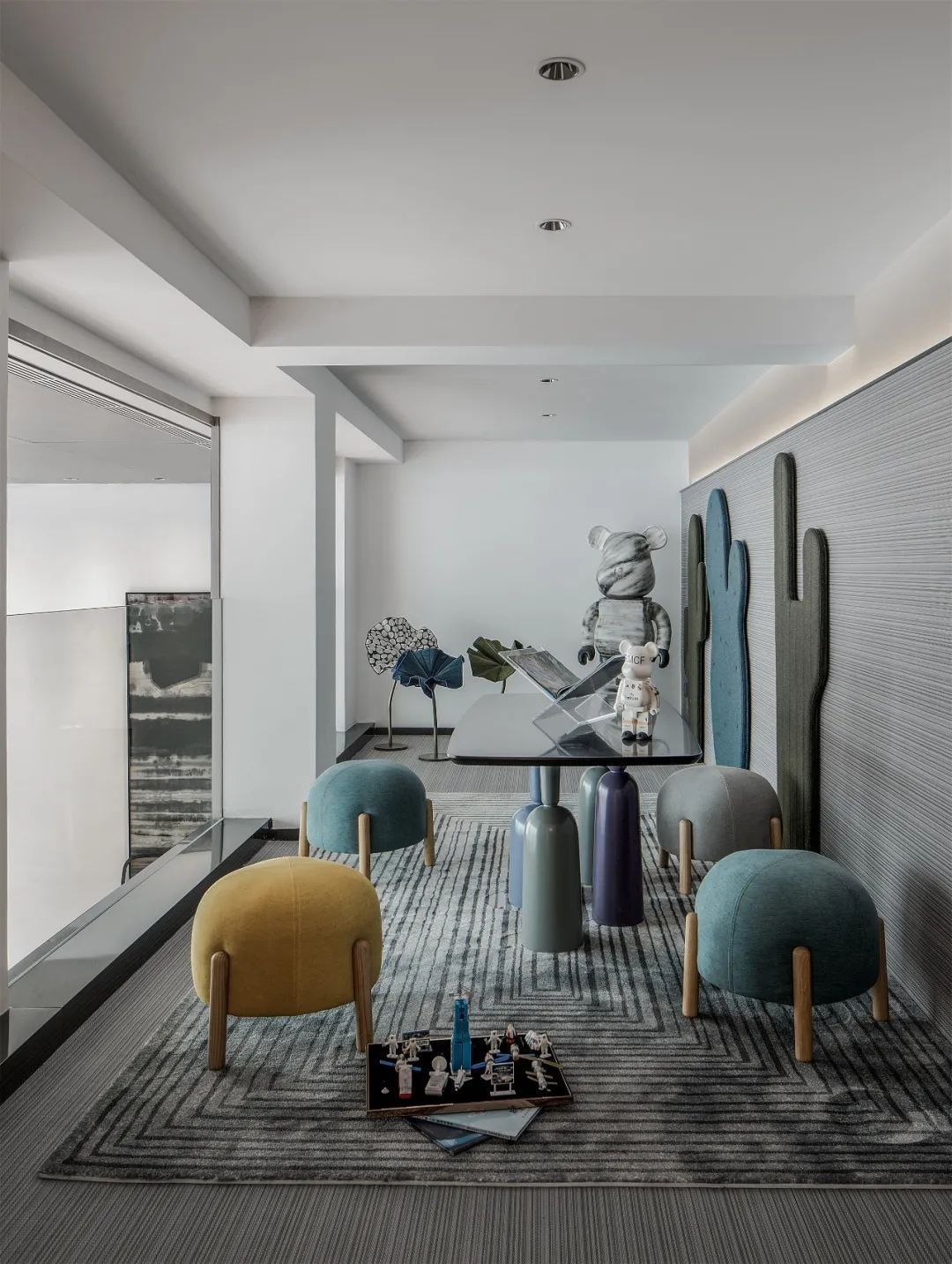 优雅|550㎡现代风别墅,高级灰与水墨色,低调档次的效果很独特