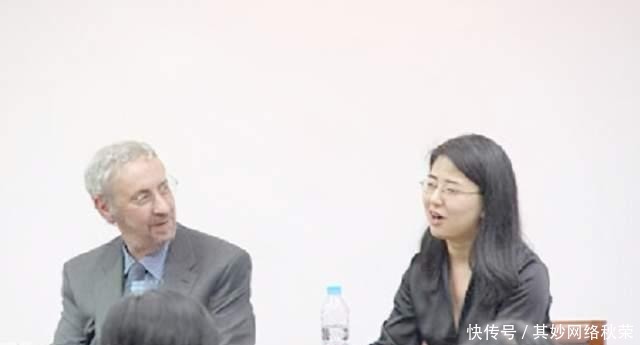 天才田晓菲,她是海子的知音,13岁进北大,35岁成为哈佛教授