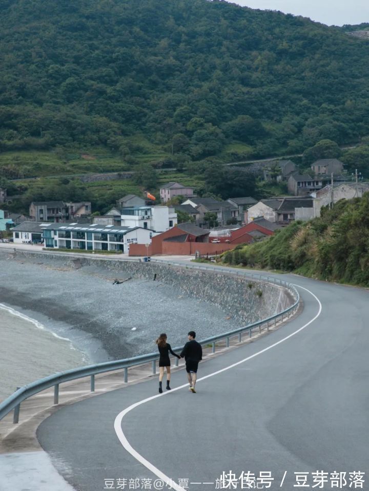 八间房|“桃”你喜欢想和你一起去这个小岛上的民宿，看星空、山海和日光！