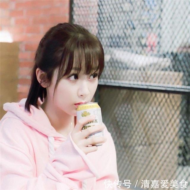 杨紫|2021年流行“短发扎一半”,减龄满分,承包春夏的美
