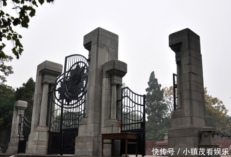 堪比|袁世凯墓地照片,气象恢弘堪比皇陵,最终也差点命名为陵