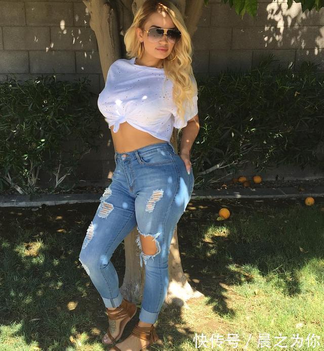 逆袭|34岁单亲妈妈,凭借好身材,逆袭成知名模特,如今的她让人羡慕