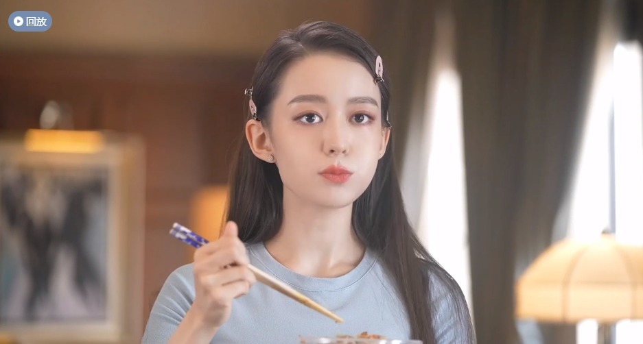 夢(mèng)婕|潮玩季直播：李誠(chéng)儒對(duì)吃很講究，陳妍希吉娜蔣夢(mèng)婕表現(xiàn)驚艷