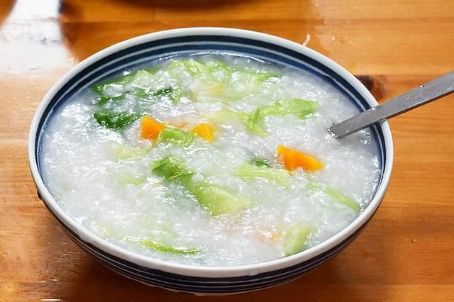 早餐|70后夫妻的早餐，有粥有包子还有菜，只有3样，家常味道吃着舒服