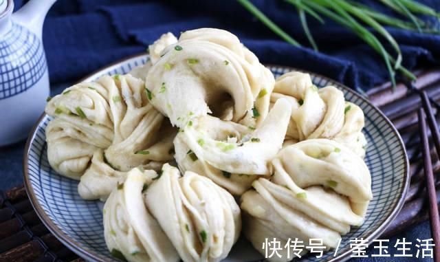 女儿就馋我做的面食,不用酵母不用二发,蓬松柔软每顿都要吃2个