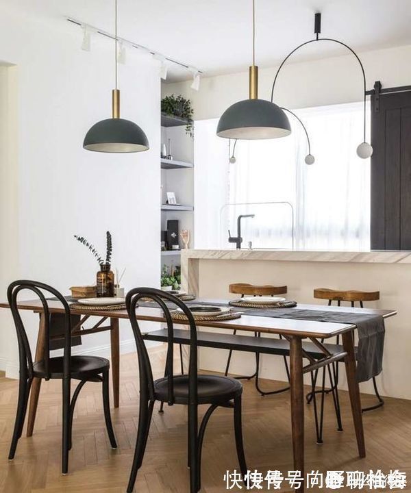 空间|他120㎡家,一进门玄关就把我吸引,全屋空间极致利用,真的很巧妙