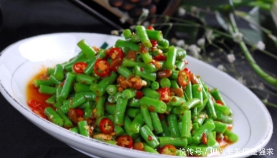 味蕾|一道容易刺激味蕾的豆豉肉末豇豆,家中的小孩连吃了几碗饭!