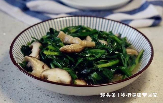 夫妻|100岁夫妻长寿食谱不爱米饭，就爱4样菜，清肠养胃病不找