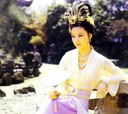 用人|凤姐眼里的精英人物，都有谁？