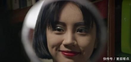 化完妆对着镜子的你是一种什么感觉?