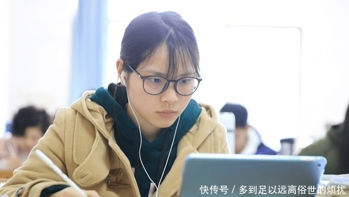 真相|清北学霸平时都看什么书?揭开背后真相,他们的书单竟惊人的相似