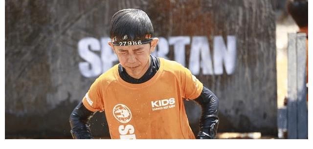 劉嘉玲|康康在《爸爸去哪兒》一出場就是“霸總”，其實(shí)他兒時(shí)也很可愛