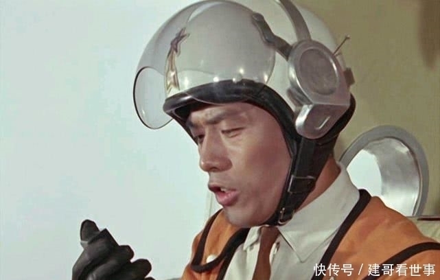 捷德奥特曼|奥特曼:人间体最后一集揭露身份是传统,他开局露馅,他自己都不知道