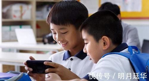 初中生要牢记“不要”在网上浏览这4类东西,看一次影响三观