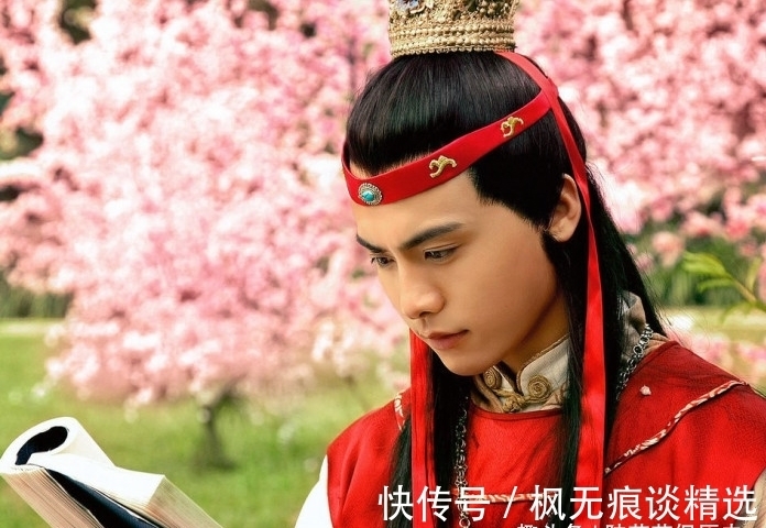 抄家@曹雪芹为什么被抄家?看完雍正给他父亲的批文,是有多嫌弃