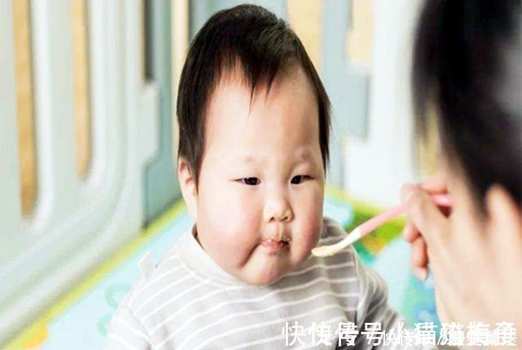 大人饭|宝宝什么时候吃盐最合适不是一岁和两岁,也不是越晚越好