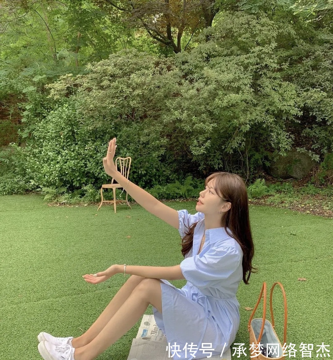 超短裙|职场女人上班多穿衬衫裙，端庄优雅显气质，利落大方显腿长
