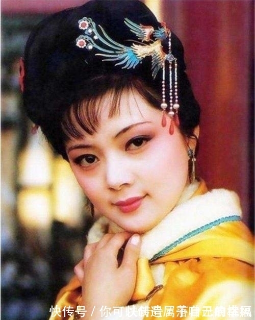 潇湘妃子@红楼梦:薛宝钗待选女官,失败;林黛玉待选妃嫔,成功