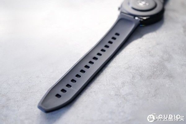 蓝宝石|采用AMOLED屏幕，蓝宝石玻璃，小米Watch S1评测报告