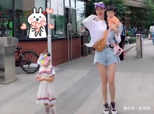 炫舞|“不省心辣妈”带俩娃炫舞走红,网友娃好可爱,好想抱走他妈妈