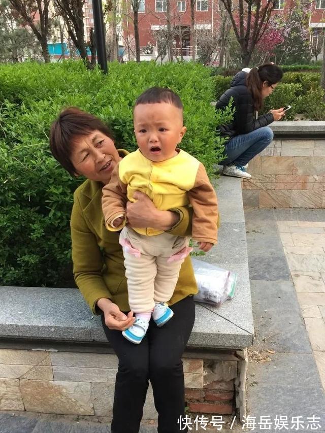 孩子|为什么宝宝一见到某个人就会突然大哭并非迷信,父母要心中有数