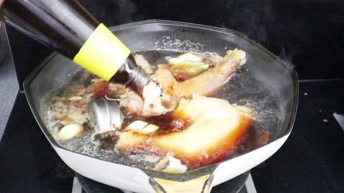 吃了几十年鸡肉,还是这种做法百吃不厌,闻味就美味,做法还简单